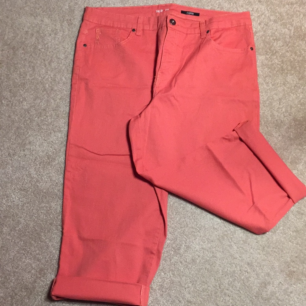 Coral Tummy Control Capris - Size 16